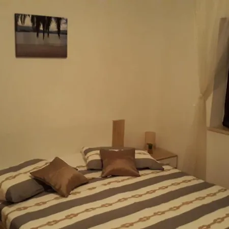 Katarina Apartamento Lumbarda